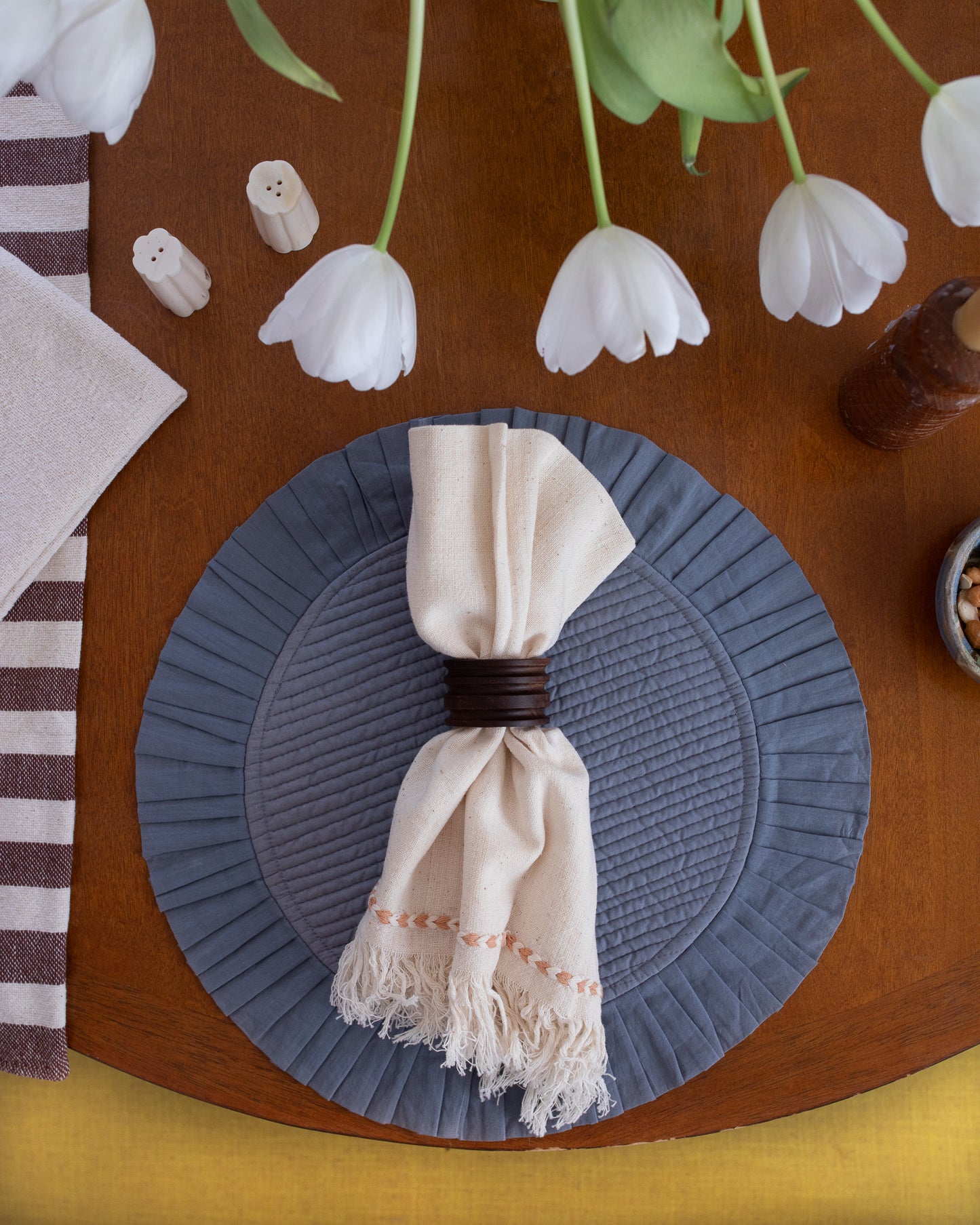 Gray Circle Placemat