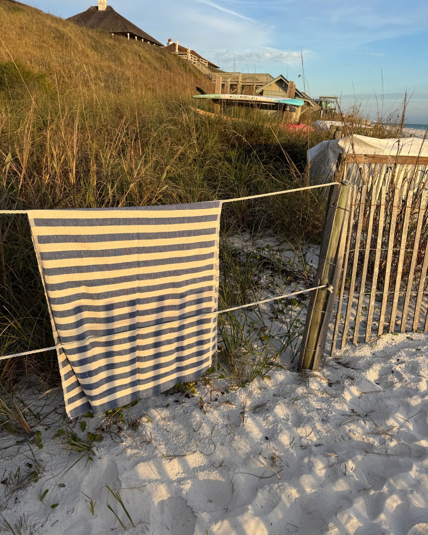 The kd weave Throw - Chambray Stripe