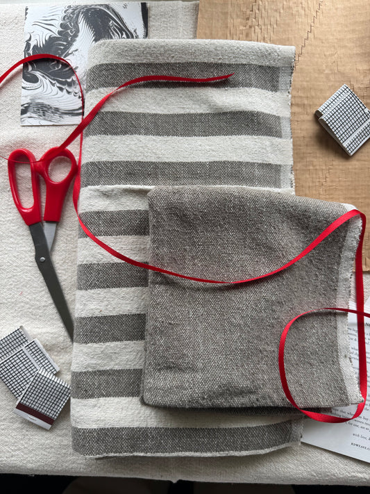 The Throw & Towel Set — Gray