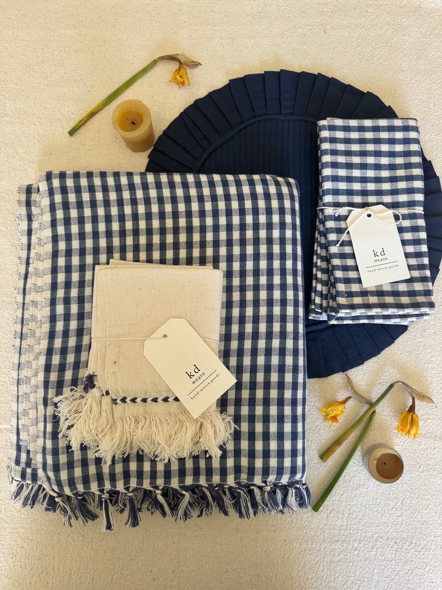The Indigo Everyday Table — Seats 6