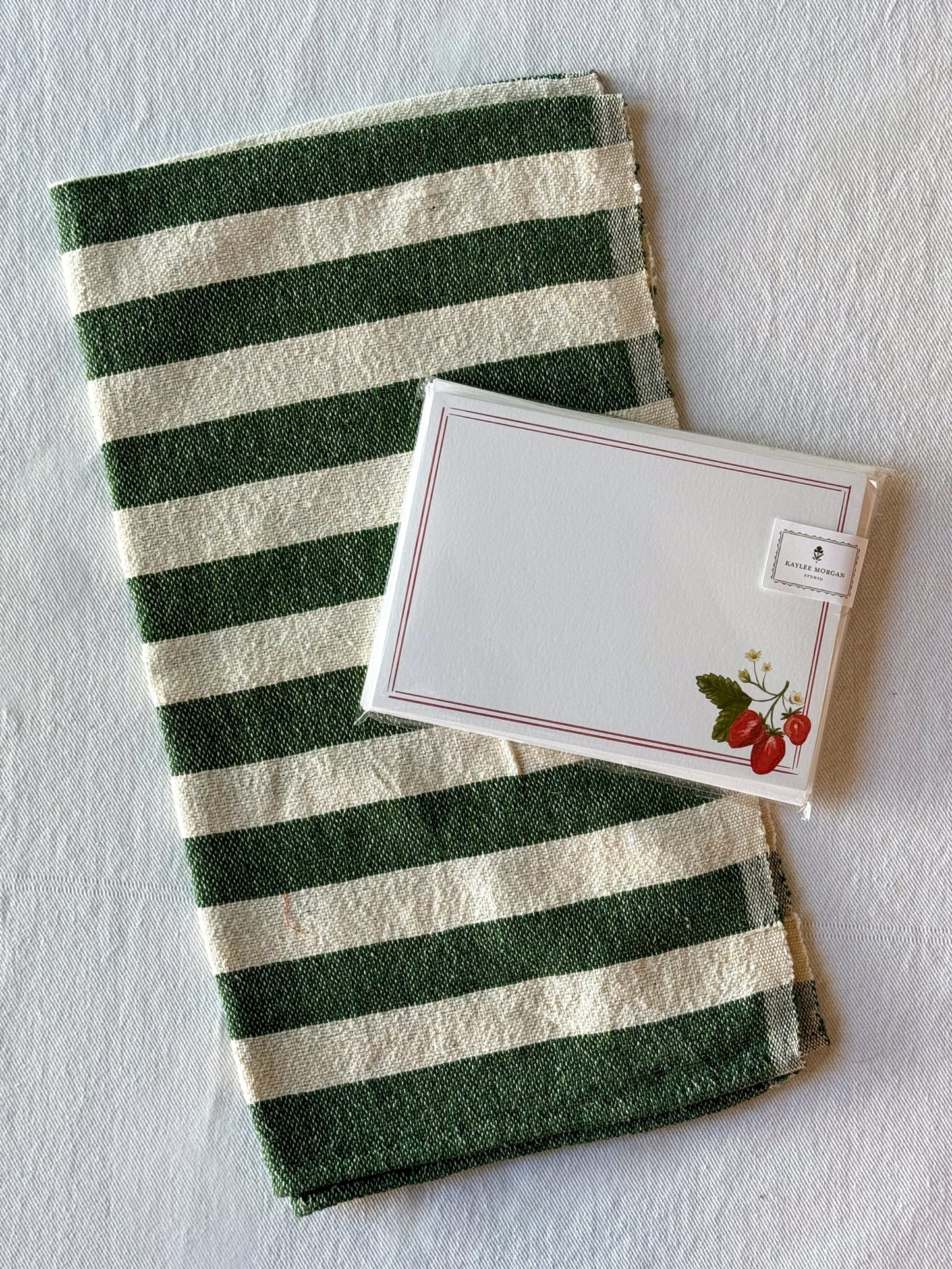 strawberry gift set: olive stripe