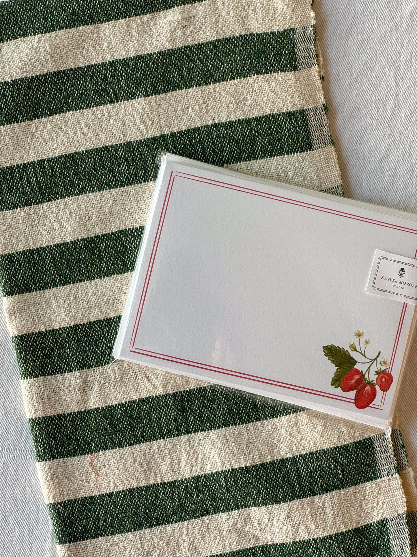 strawberry gift set: olive stripe